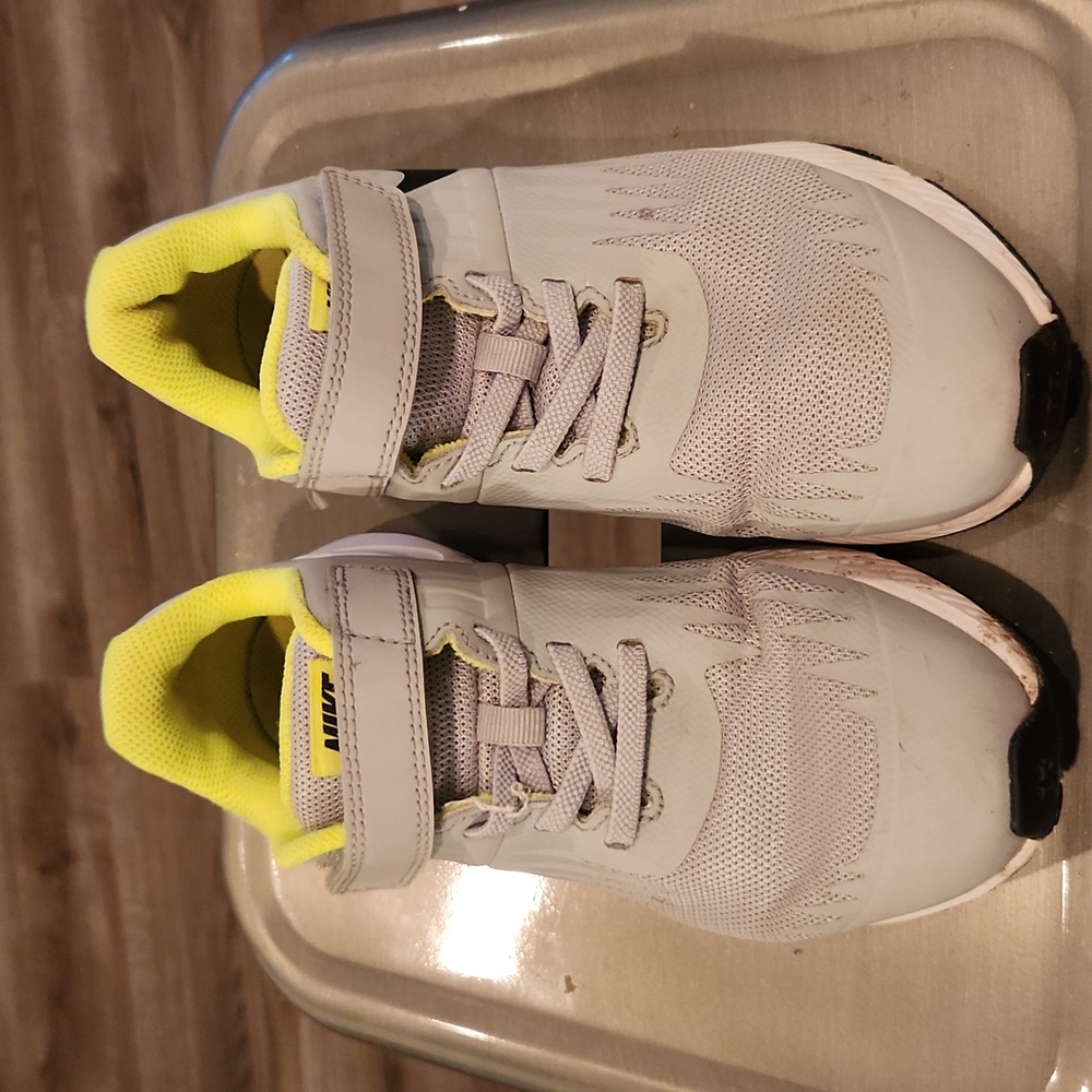 Nike Star Runner Size 3Y